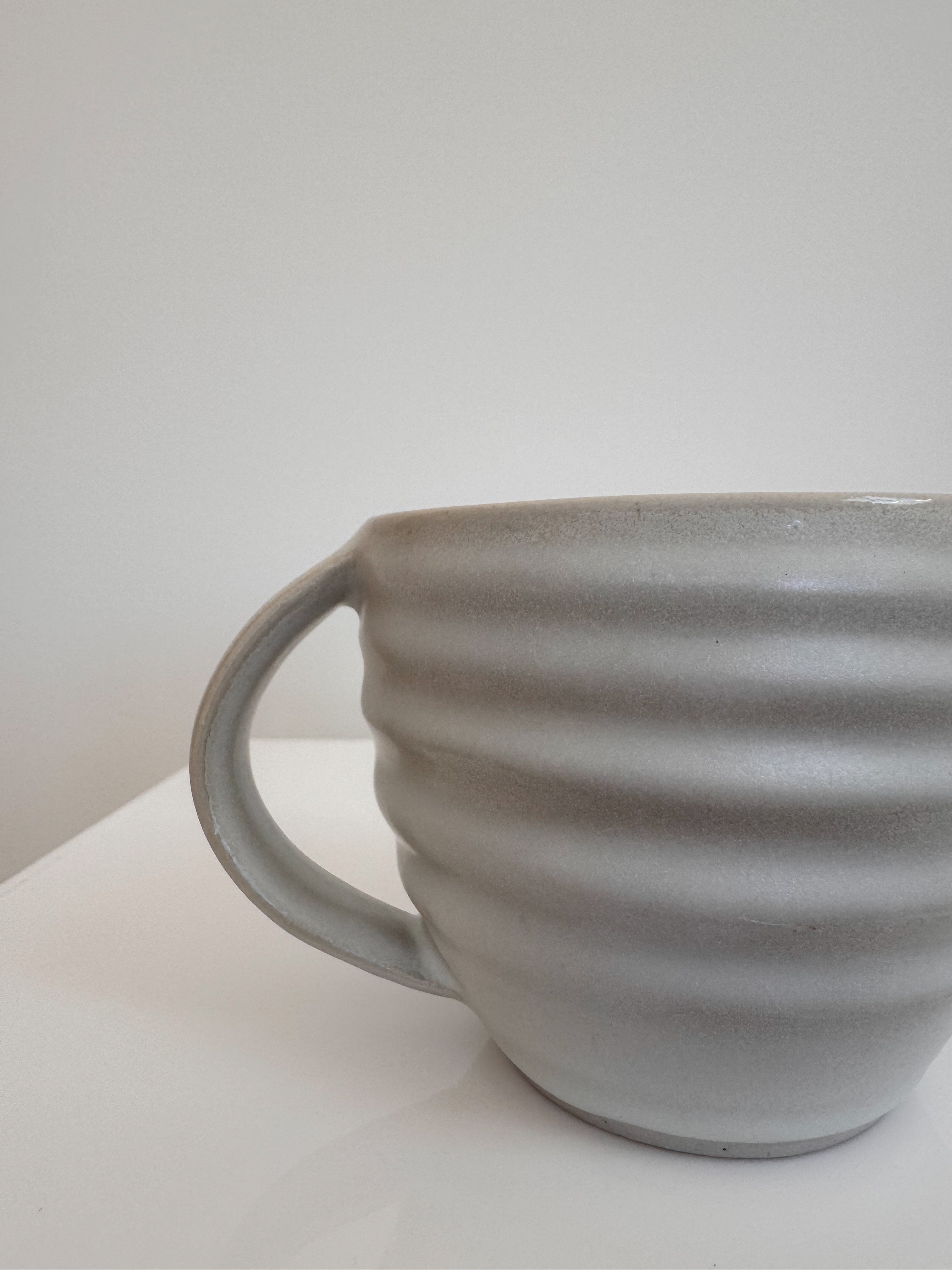 Throwing lines Mug